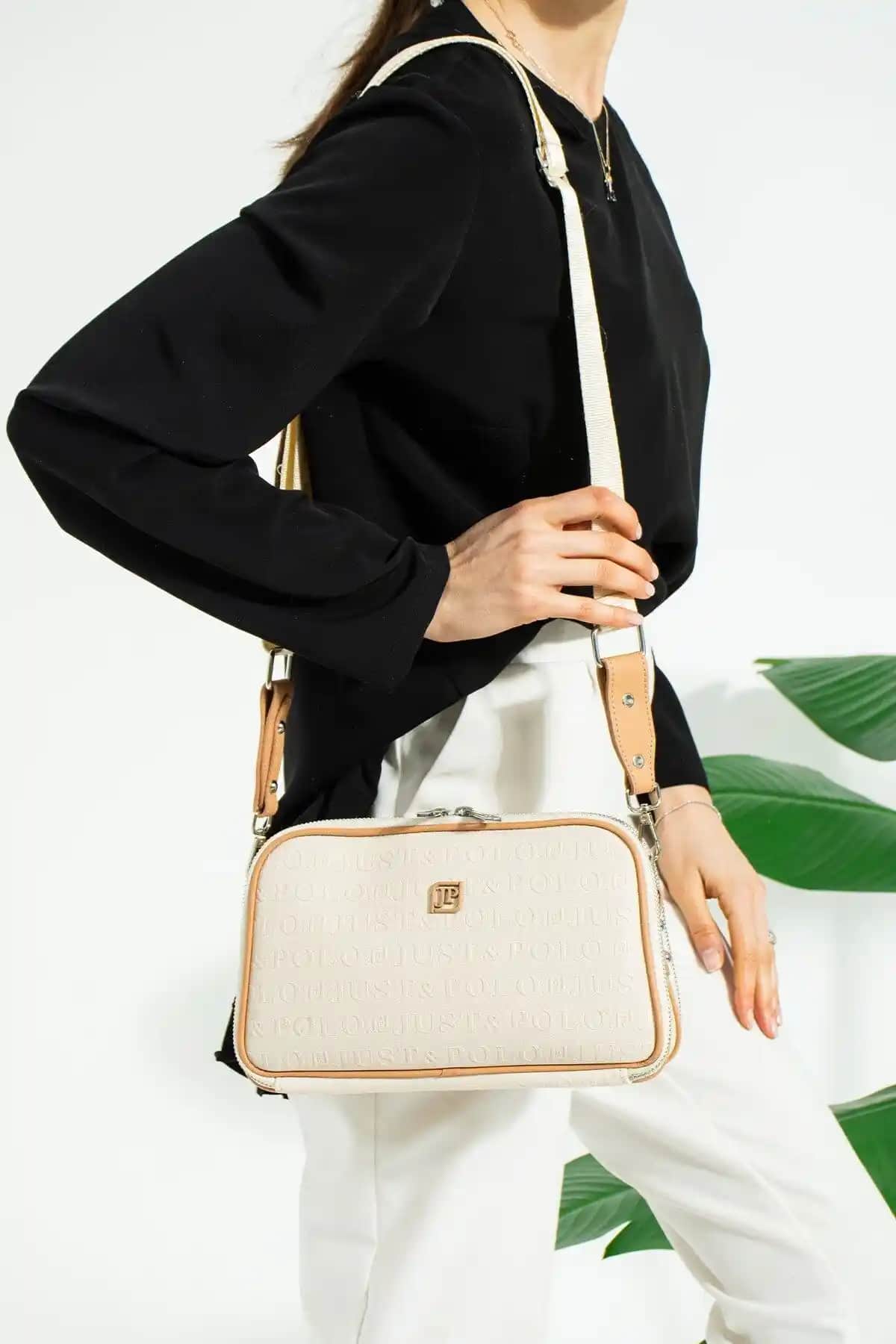 Just Polo Çantalar: Çeşitli Modelleriyle Şıklık ve İşlevselliğin Buluşması