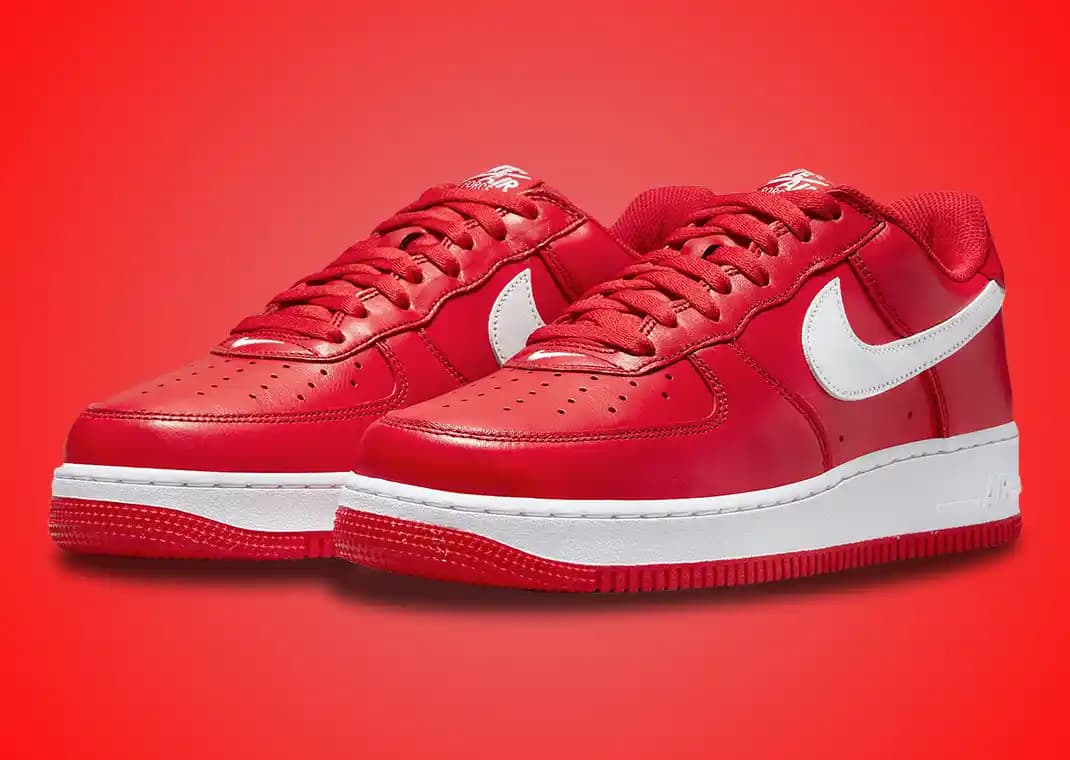 Kırmızı Nike Air Force 1: Şıklık ve Konforun Birleştiği Moda İkonu