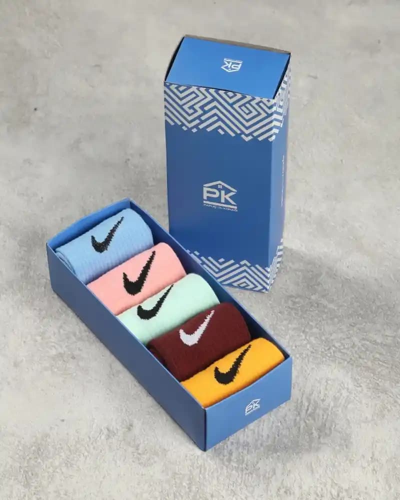 Kısa Nike Çoraplar: Spor ve Günlük Kullanım İçin Fonksiyonel ve Şık Seçenekler