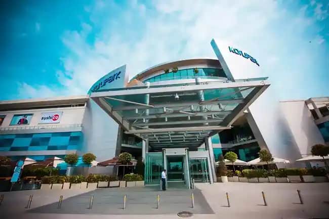 Korupark Bursa'da Lacoste Mağazasıyla Şıklık ve Konforun Bir Arada Sunulduğu Alışveriş Noktası