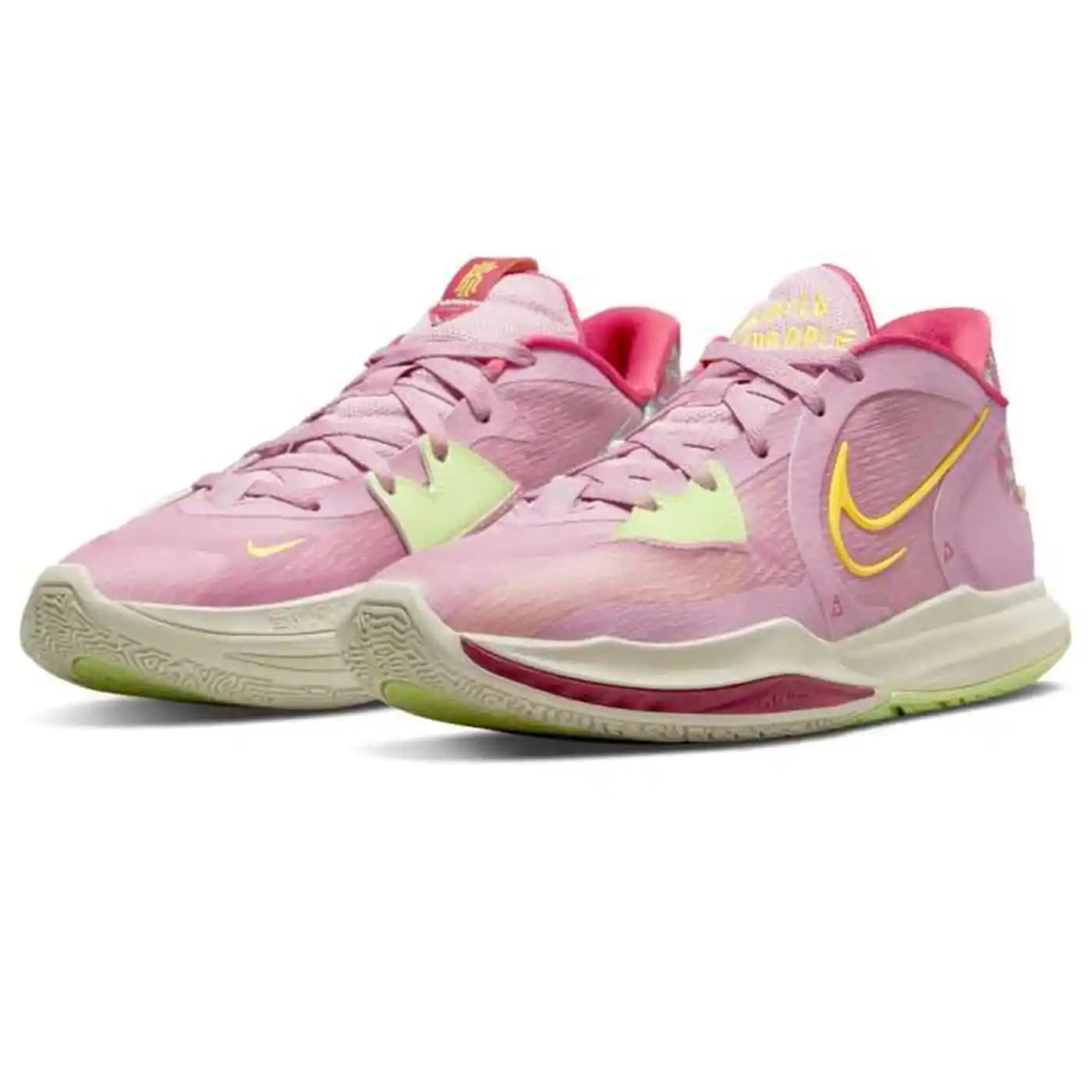 Kyrie Low 5 Pembe Spor Ayakkabısı: Renkli ve Şık Tasarımıyla Günlük ve Spor Kullanımına Uygun