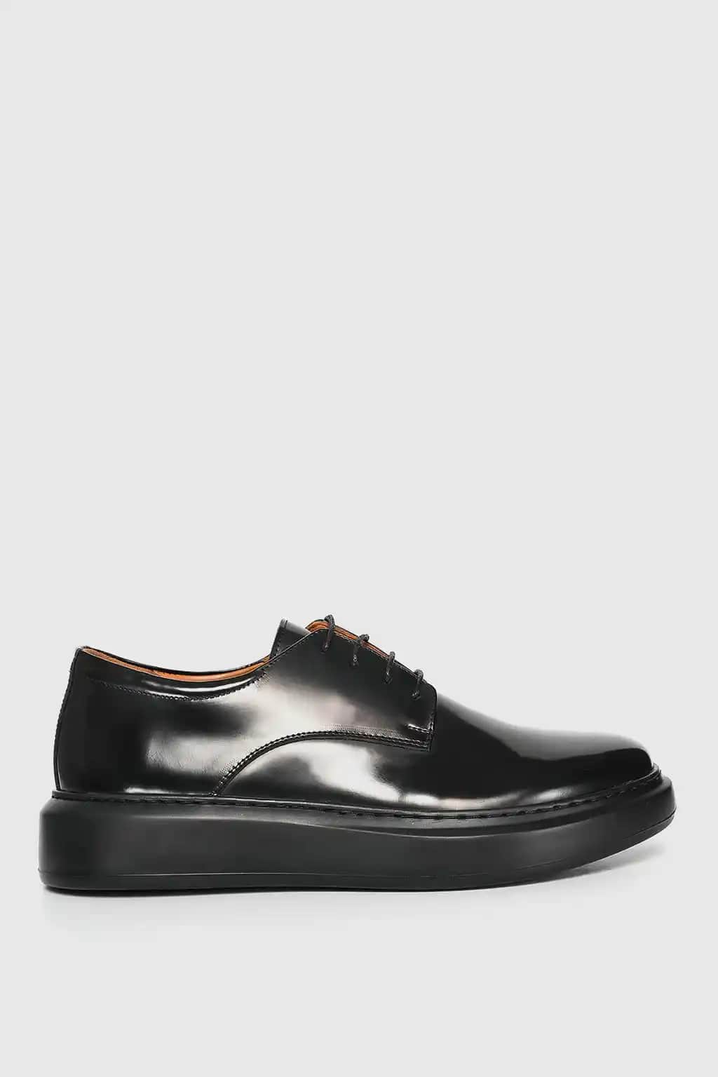 Lufian Ayakkabıları: Şıklık ve Konforu Bir Arada Sunan Erkek Ayakkabı Koleksiyonu