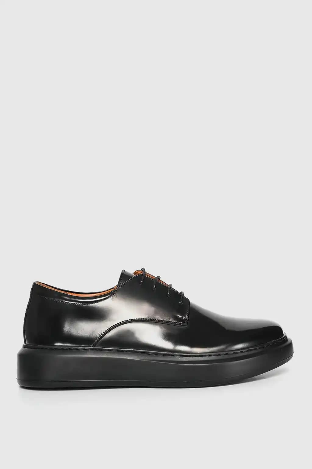 Lufian Ayakkabıları: Şıklık ve Konforu Bir Arada Sunan Erkek Ayakkabı Koleksiyonu