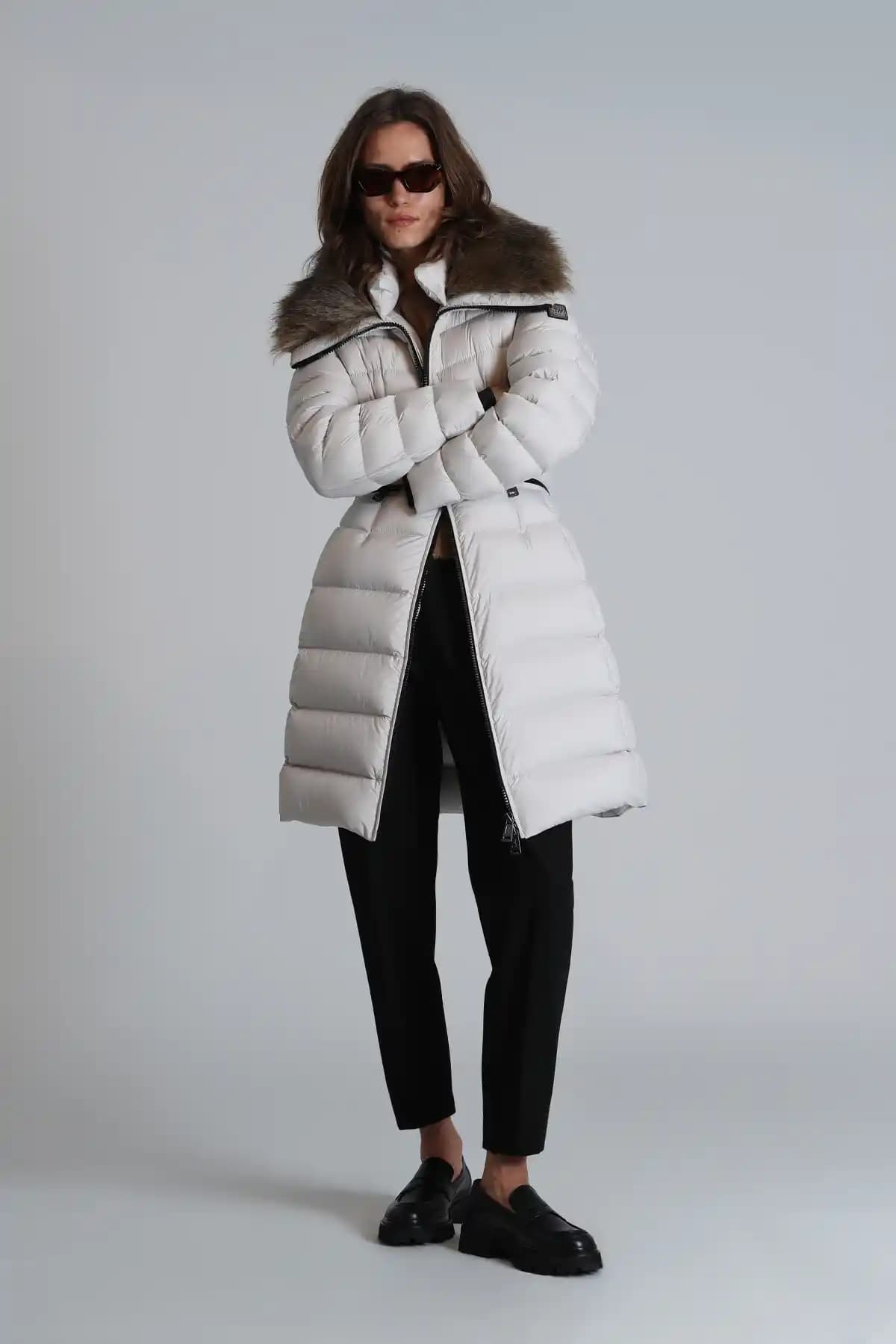 Lufian Bayan Mont Koleksiyonu: Şıklık ve Konforu Bir Arada Sunan Modeller