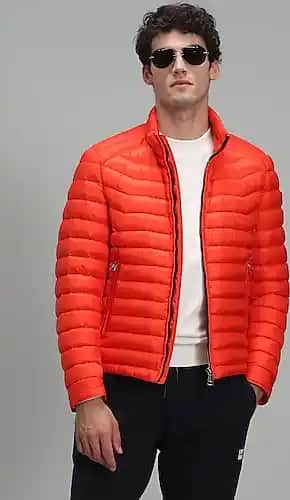 Lufian Turuncu Mont: Şıklık ve İşlevselliği Bir Arada Sunan Kış Giyim Seçeneği