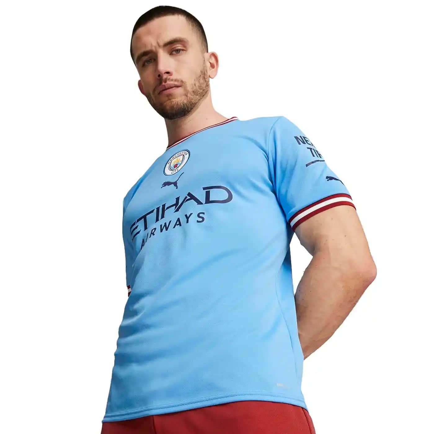 Manchester City Forma ve Aksesuarları: Spor Tarzınızı Yansıtan Şık ve Uyumlu Seçenekler