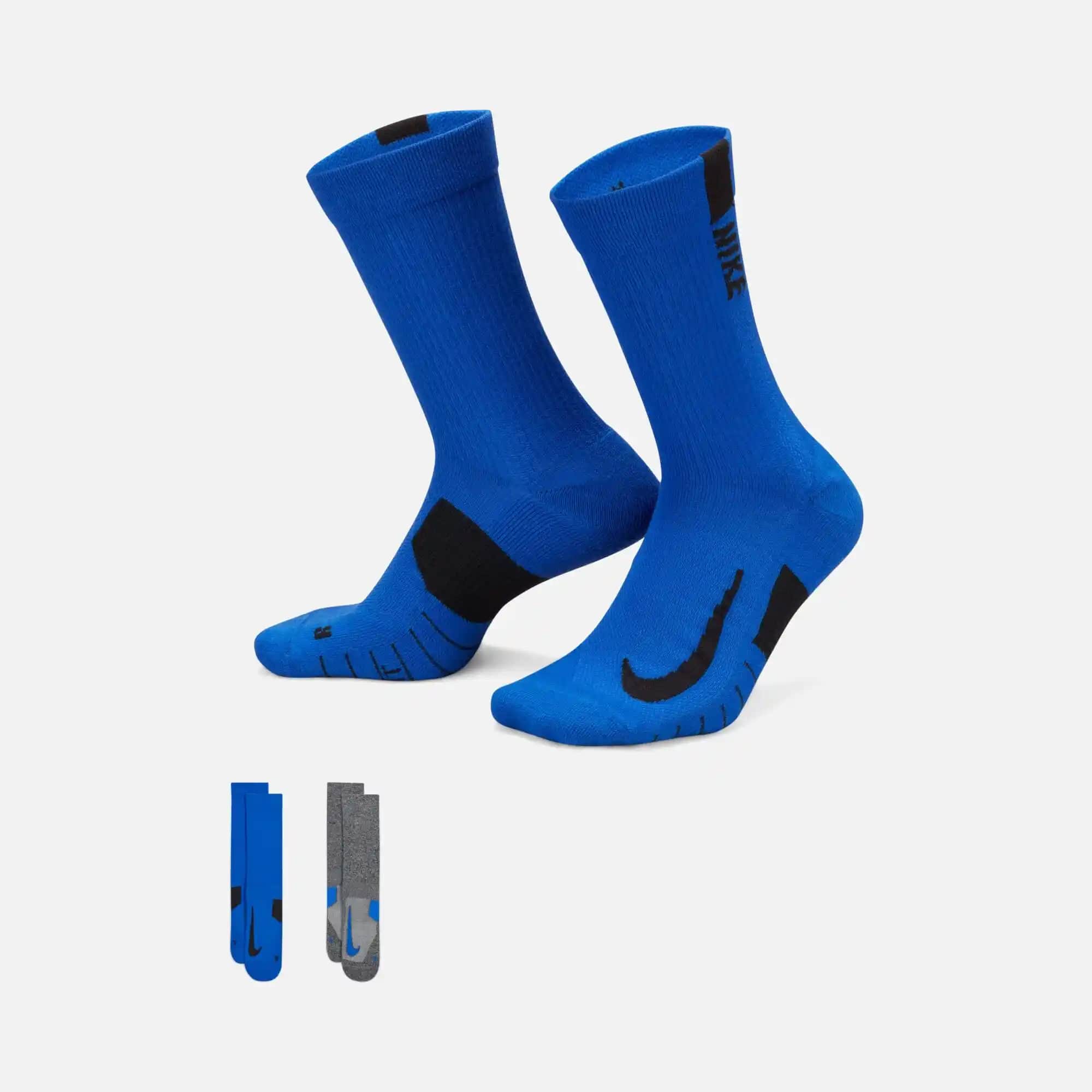Mavi Nike Çoraplar: Spor ve Günlük Şıklık İçin Modern ve Fonksiyonel Seçenekler