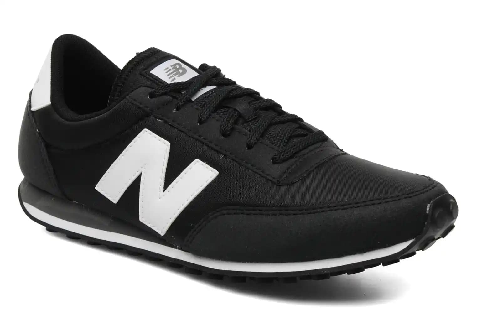 New Balance U410 Spor ve Günlük Kullanım İçin Konforlu ve Şık Ayakkabı Seçeneği