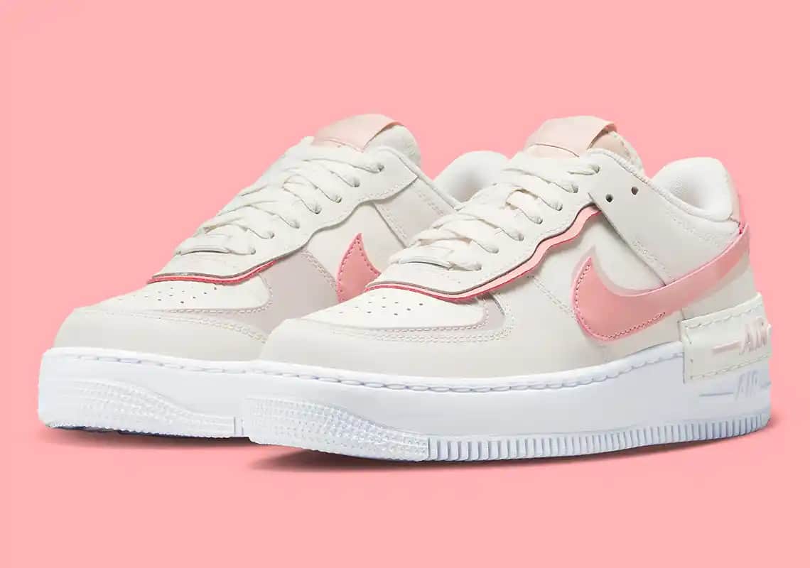 Nike AF 1 Shadow: Modern Tasarım ve Konforun Birleştiği Spor Ayakkabı Seçenekleri
