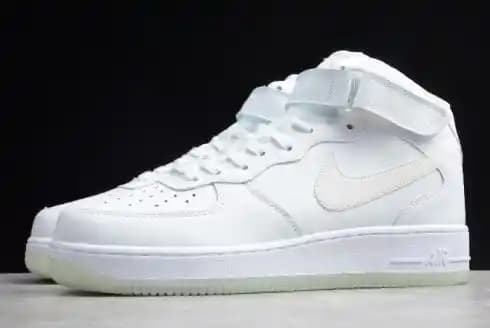 Nike Air Force 1 '07: Günlük ve Spor Kullanım İçin İkonik Ayakkabı Modeli