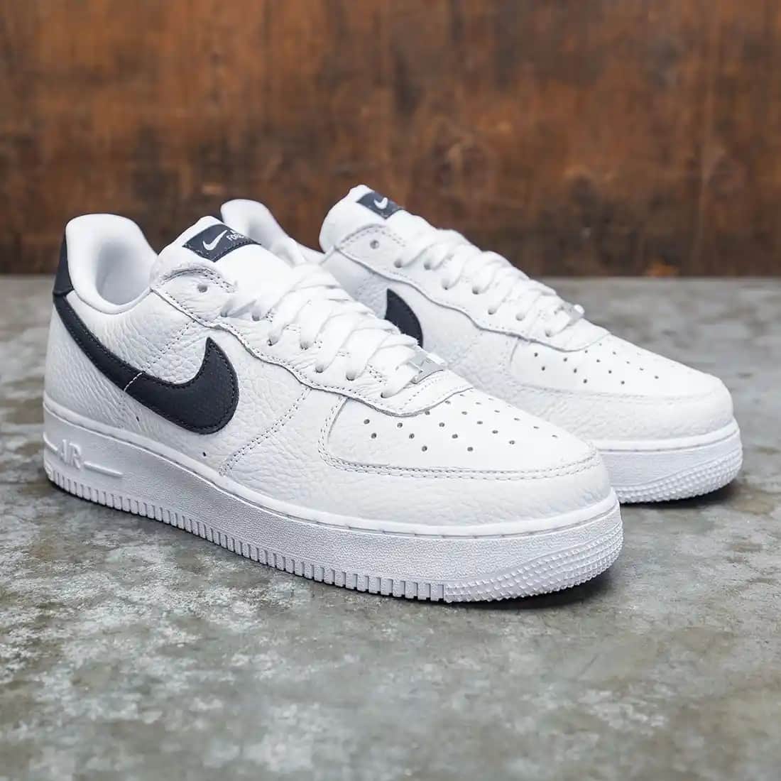 Nike Air Force 1 '07: Klasik ve Modern Detaylarla Güncellenmiş Spor Ayakkabı Seçenekleri