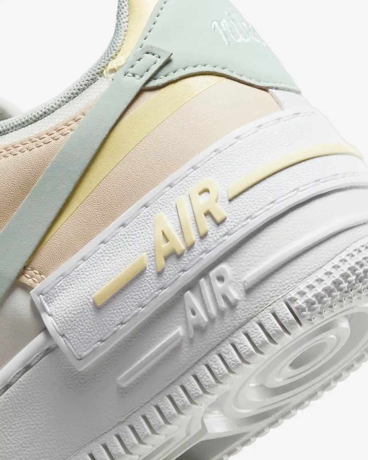 Nike Air Force 1: Efsanevi Tasarım ve Kültürel İkon Olmuş Spor Ayakkabı Modeli