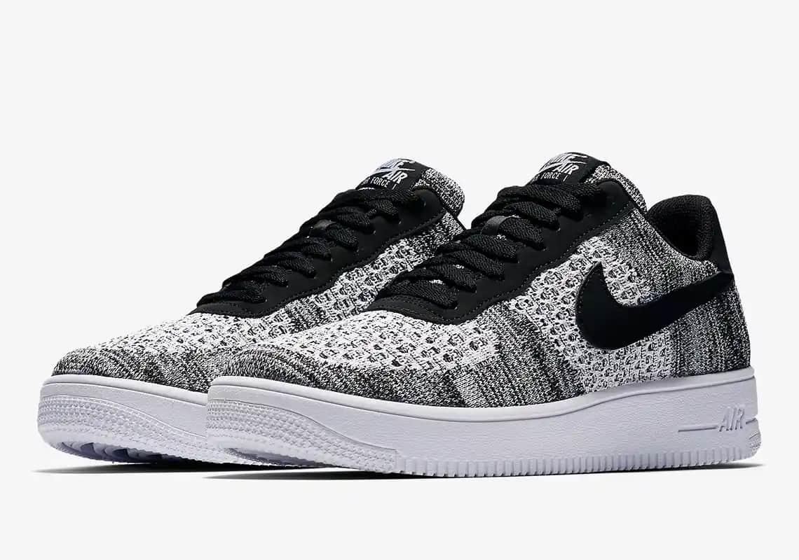 Nike Air Force 1 Flyknit: Hafif ve Şık Tasarımıyla Günlük Kullanım İçin Yenilikçi Spor Ayakkabı