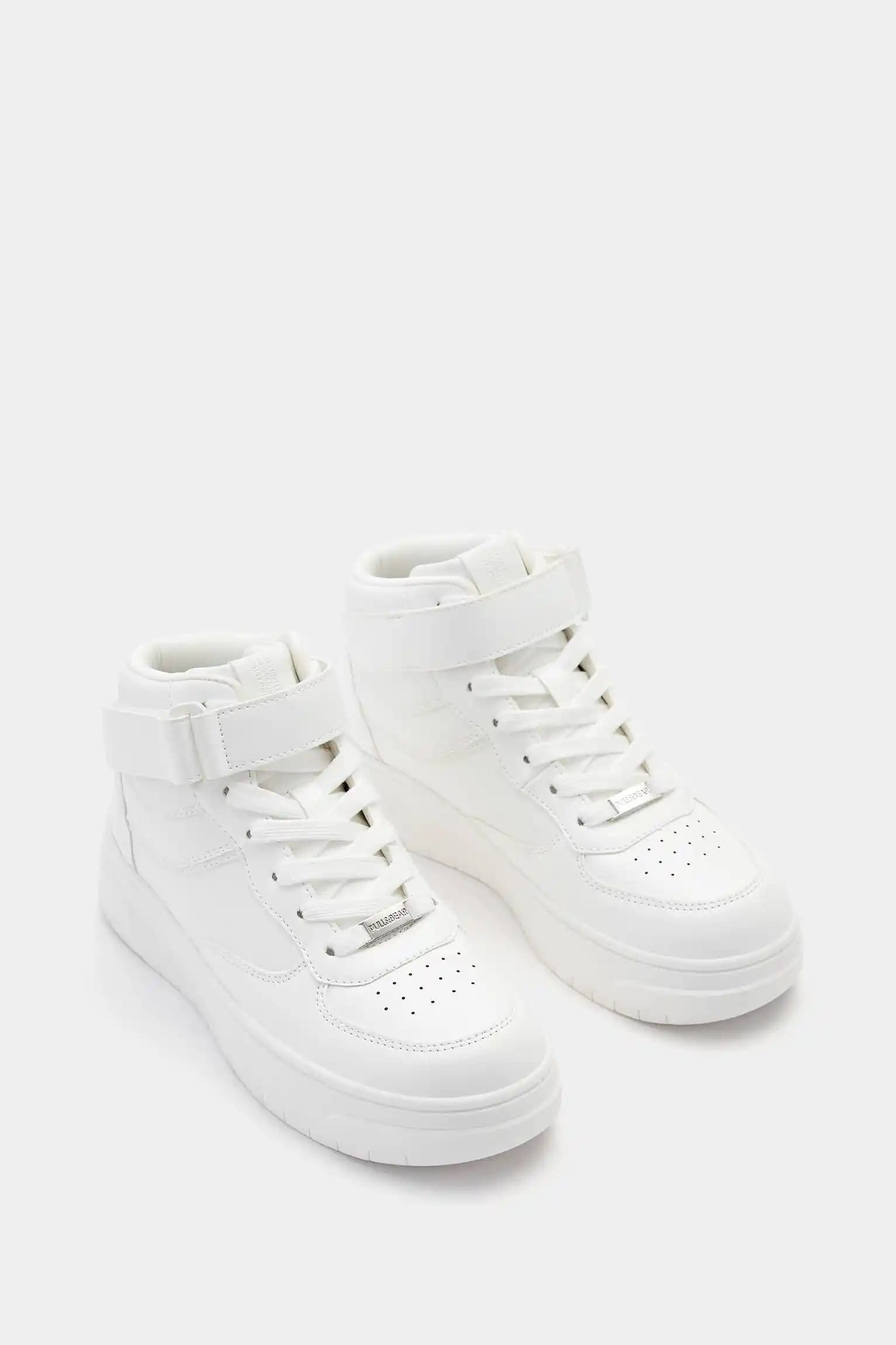 Nike Air Force 1'in Taban Yüksekliği ve Estetik ile Konfor Üzerindeki Etkileri