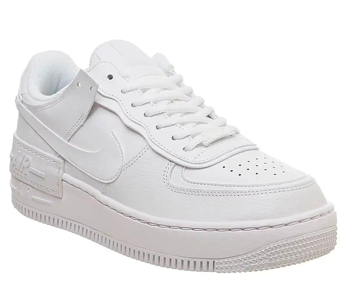 Nike Air Force 1 Shadow: Modern Tasarım ve Konfor Sunan İkonik Spor Ayakkabı