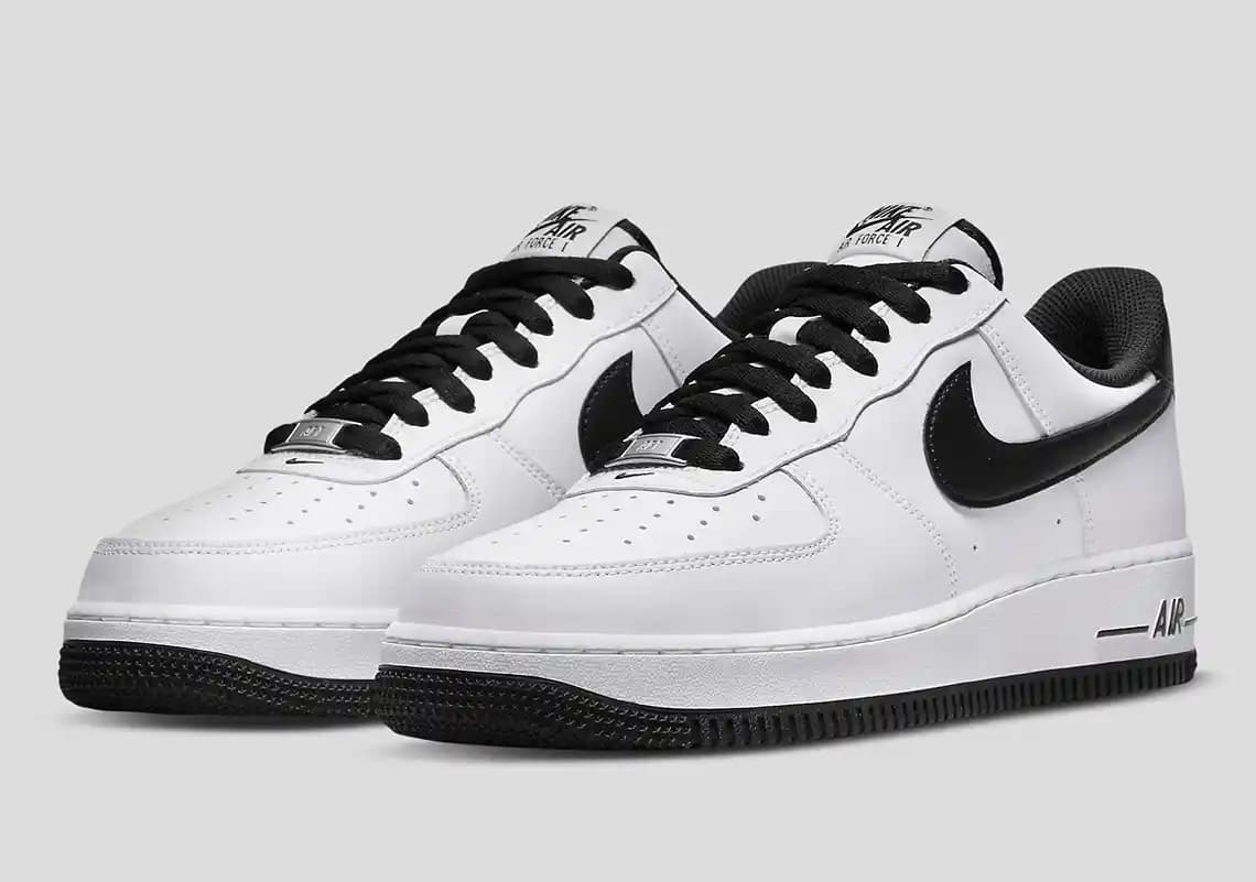 Nike Air Force 1 Siyah ve Beyaz Renk Seçenekleriyle Zamansız Stil ve Tasarım Özellikleri