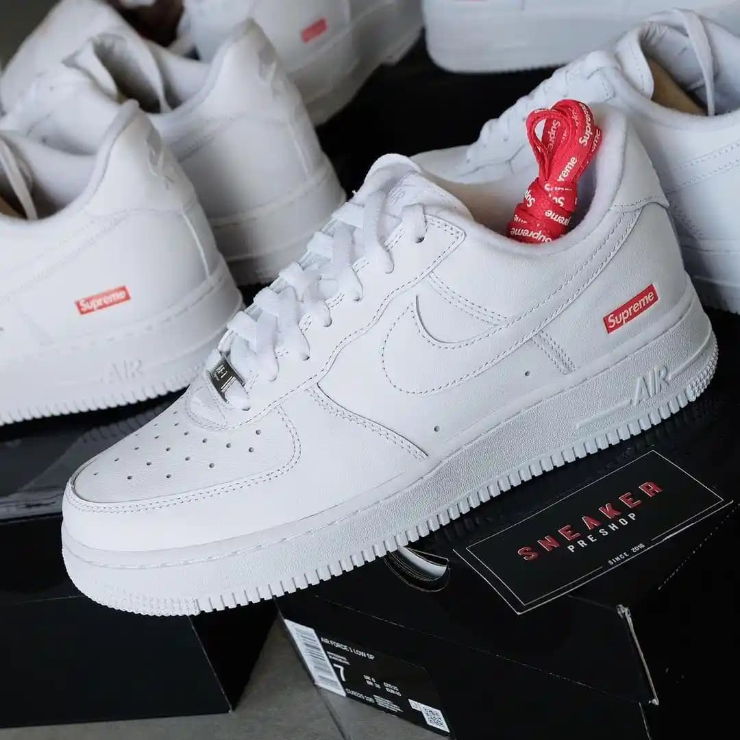 Nike Air Force 1 Supreme: Moda ve Kültürün İkonik Spor Ayakkabısı Analizi