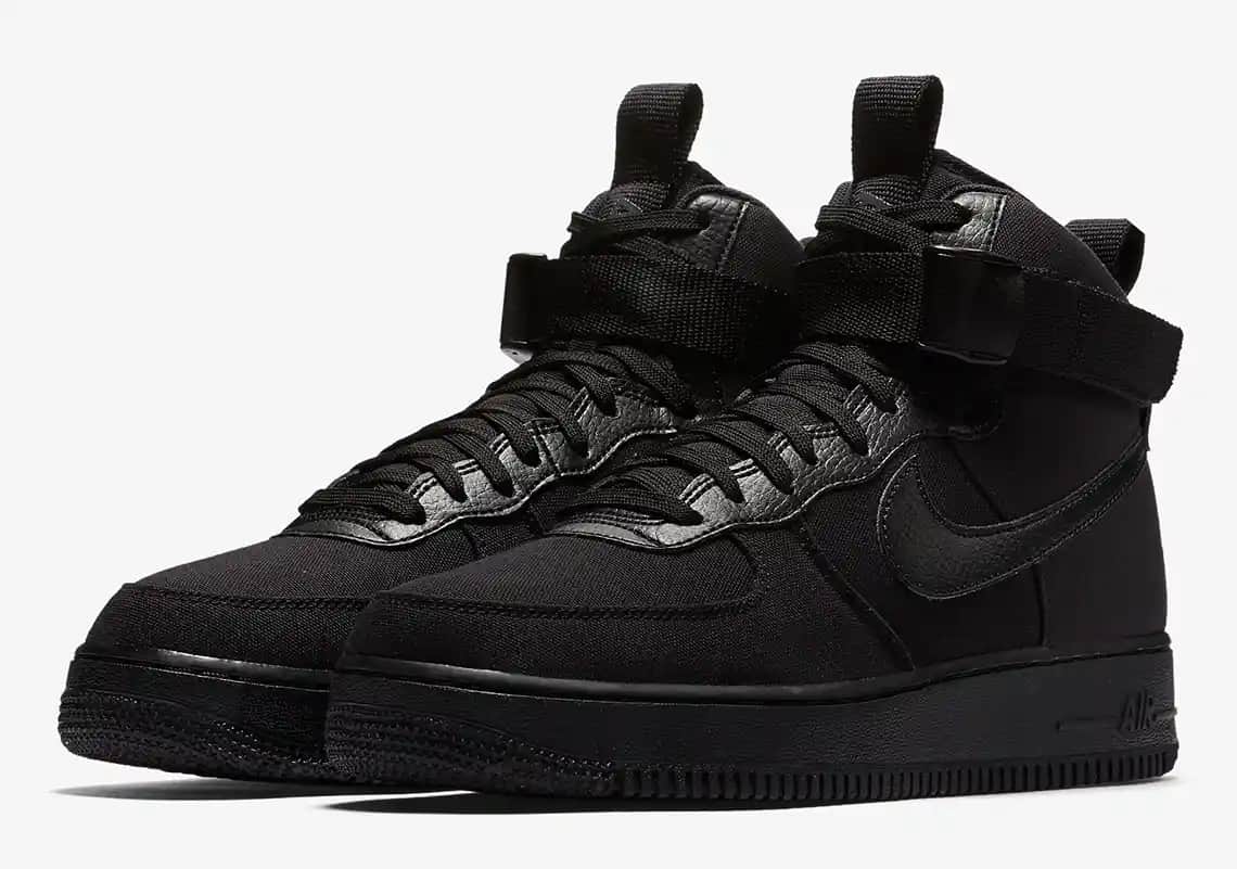 Nike Air Force High: Yüksek Bilek Tasarımıyla Stil ve Konforun Birleşimi