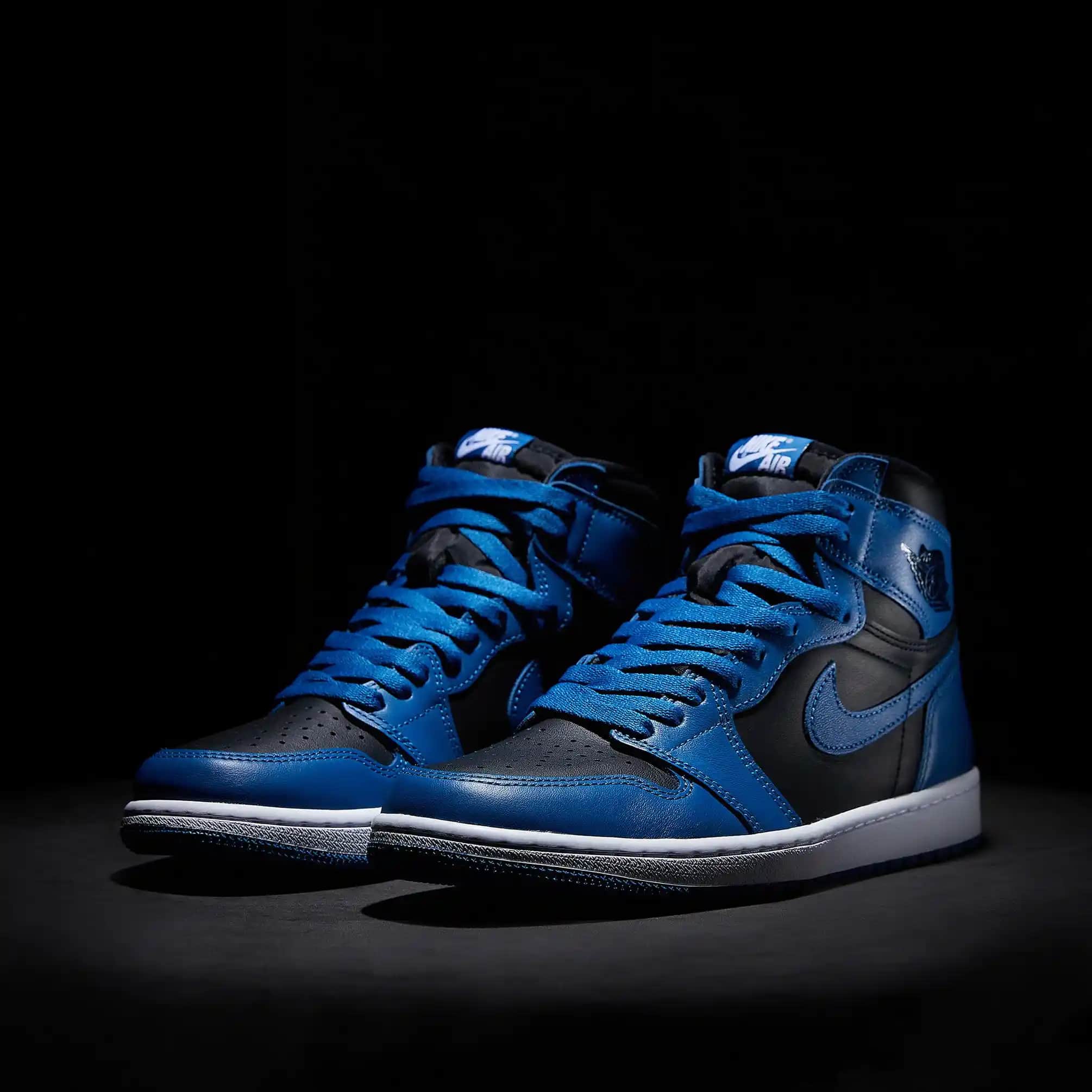 Nike Air Jordan Lacivert Modelleriyle Spor ve Günlük Şıklık Yakalamak