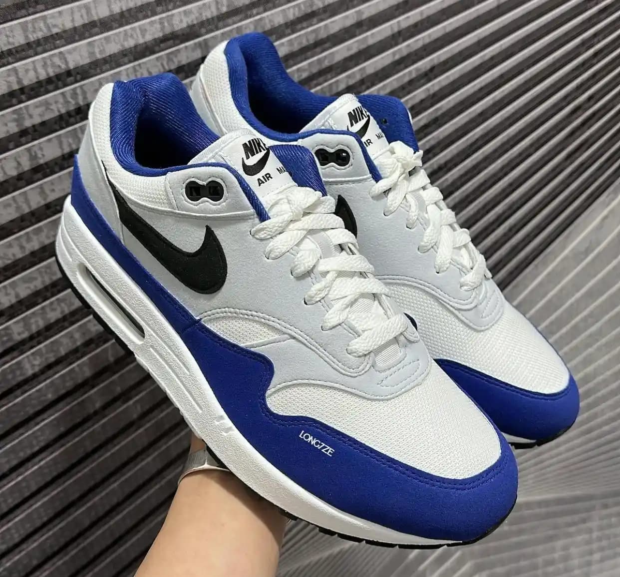 Nike Air Max 1: Tarihçesi, Tasarımı ve Koleksiyonlarıyla Moda İkonu