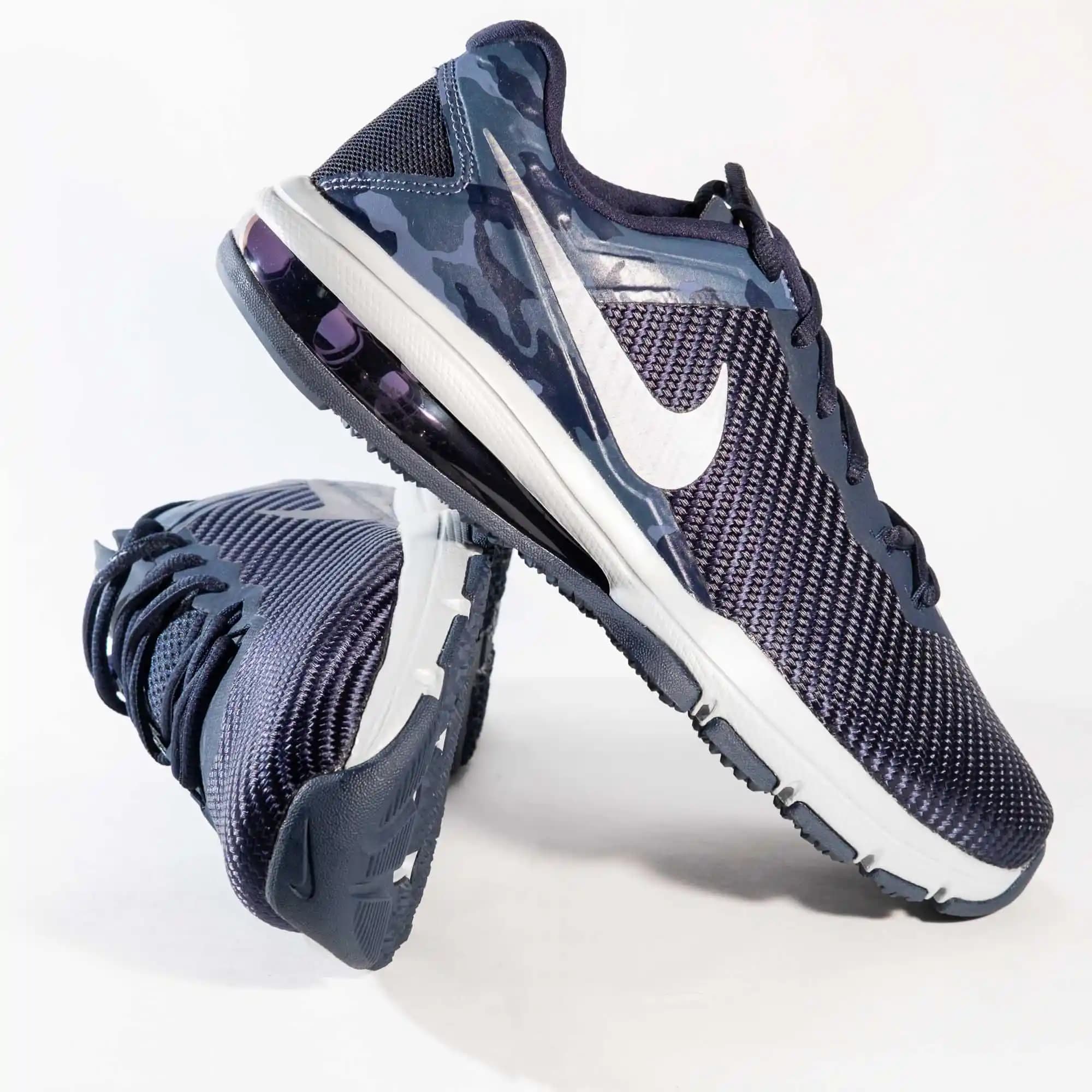Nike Air Max Full Ride TR 1.5: Çok Yönlü Spor Ayakkabısı ile Konfor ve Şıklık