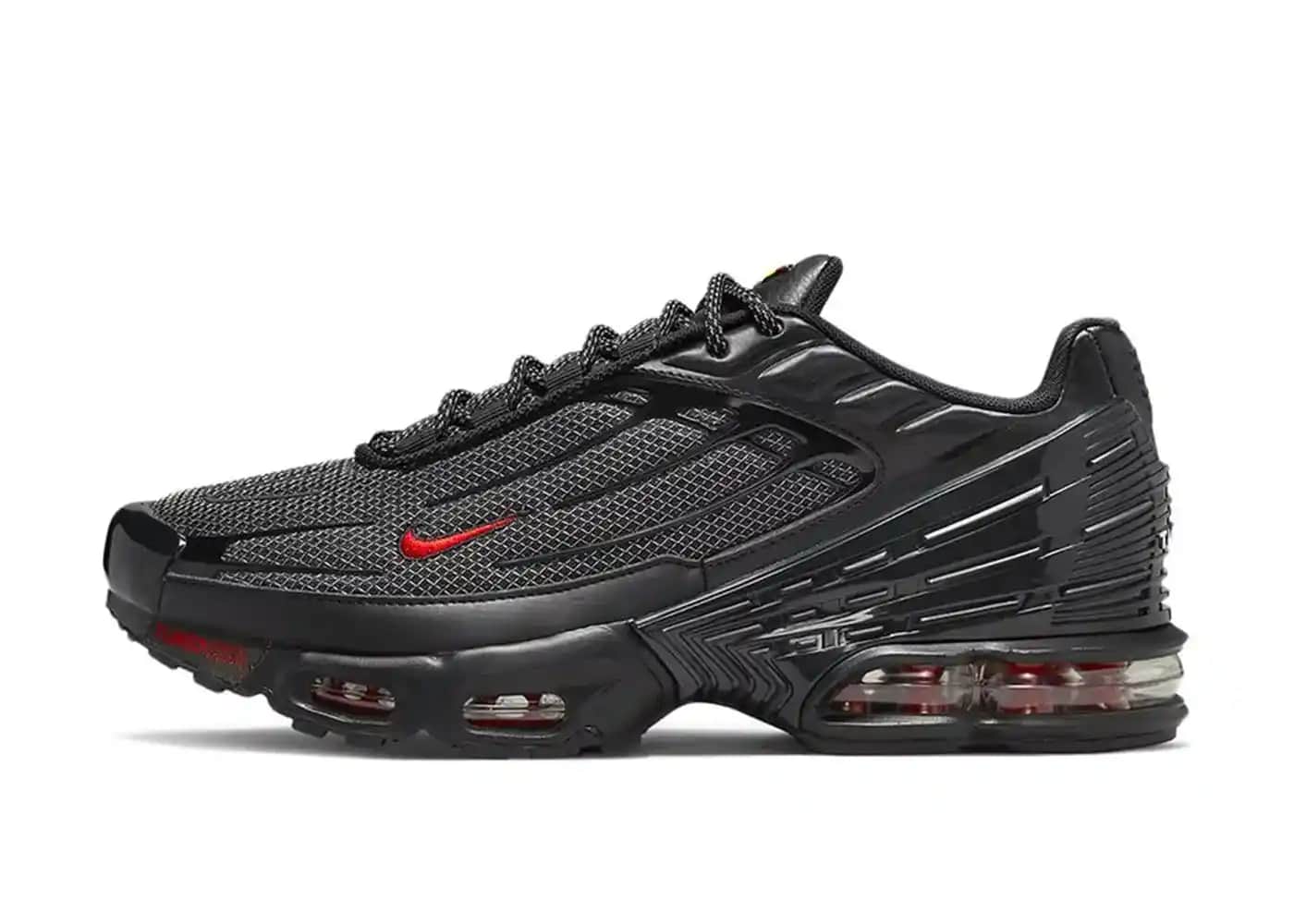 Nike Air Max Plus 3: Yenilikçi Tasarımı ve Teknolojisiyle Popüler Spor Ayakkabı Modelleri