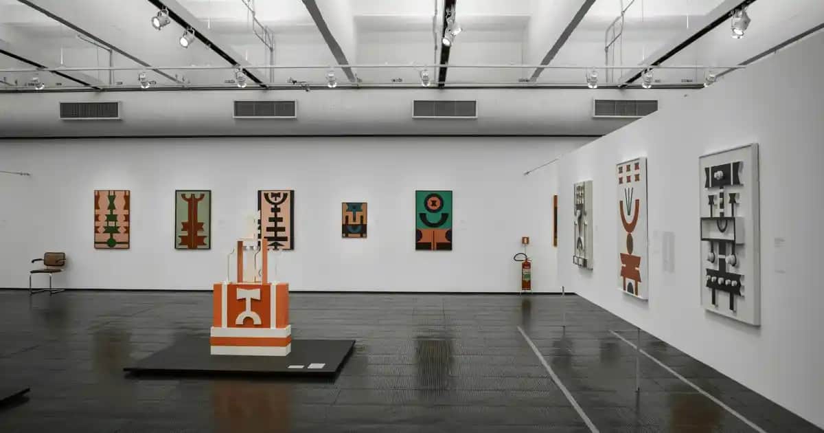 Nike Air Monarch Yeşil: Şıklık ve Konforu Bir Arada Sunan Spor Ayakkabı Modeli