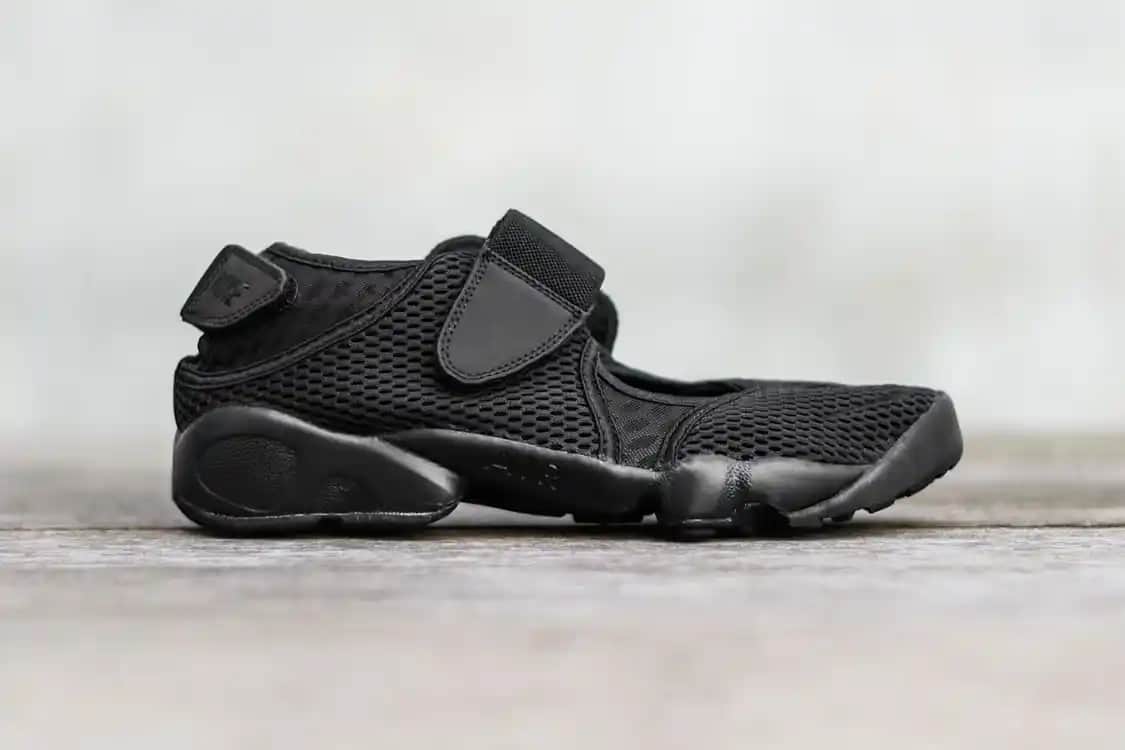 Nike Air Rift: 1996’dan Günümüze Doğal Hareket ve Tasarımın İkonik Modeli