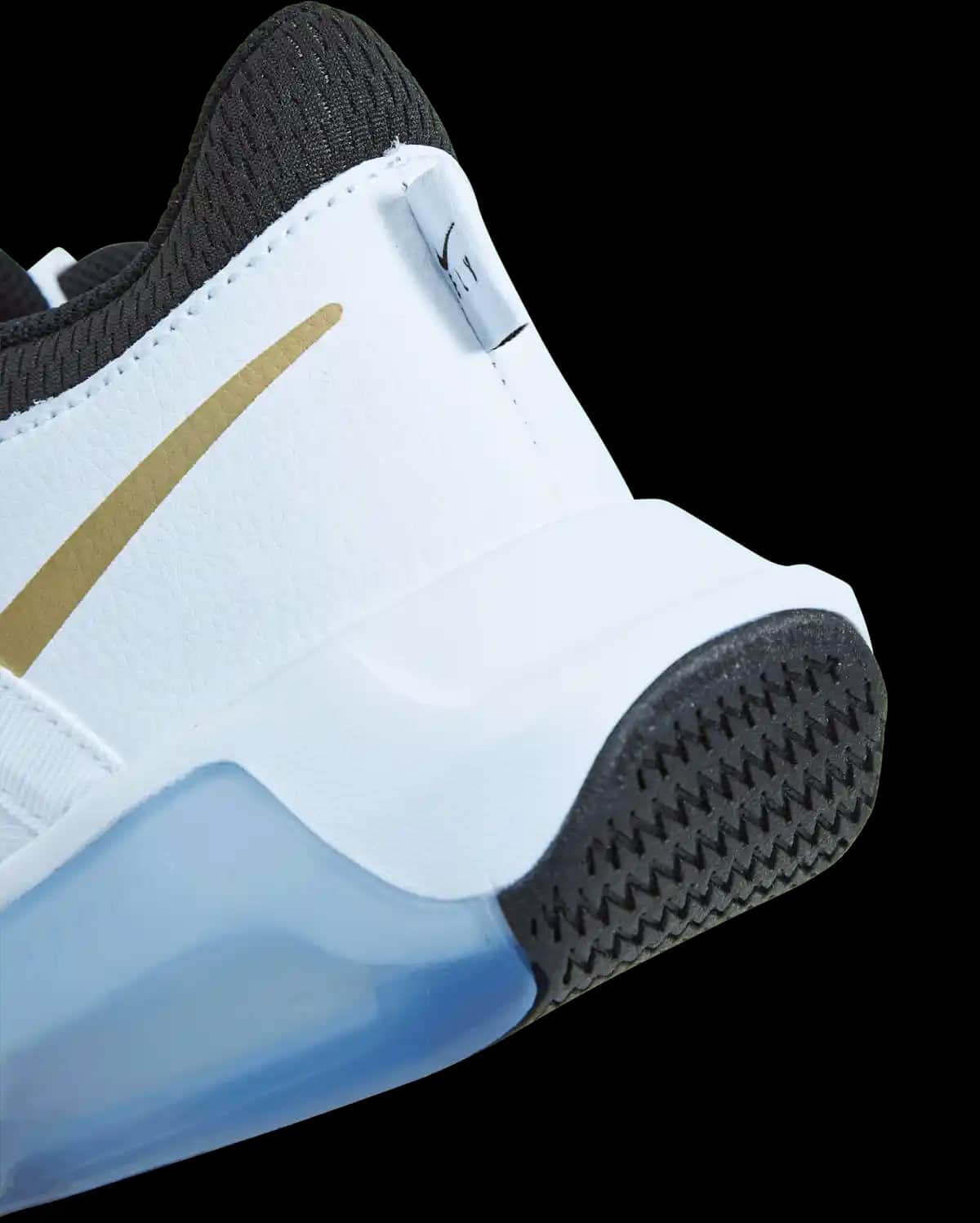 Nike Air Zoom Crossover GS çocuklar için modern ve teknolojik spor ayakkabısı