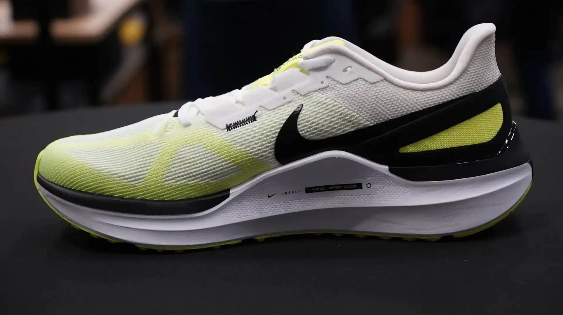 Nike Air Zoom Structure Serisi: Destek ve Konforun Günlük Spor Ayakkabısı Seçeneği