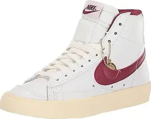 Nike Blazer Bayan Ayakkabıları: Şıklık ve Konfor Sunan Modern Tasarımlar