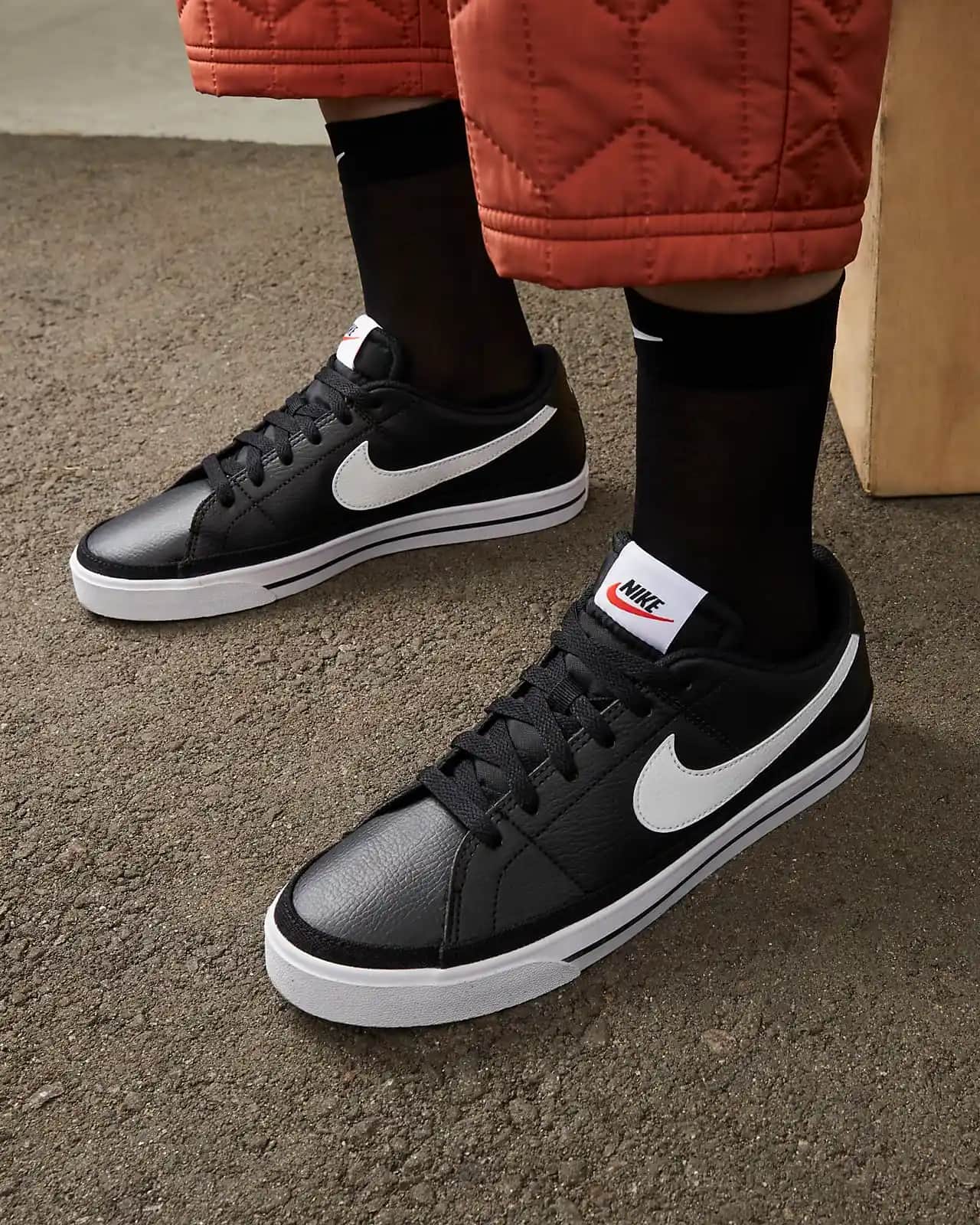 Nike Court Legacy: Spor ve Günlük Şıklığın İkonik Buluşması