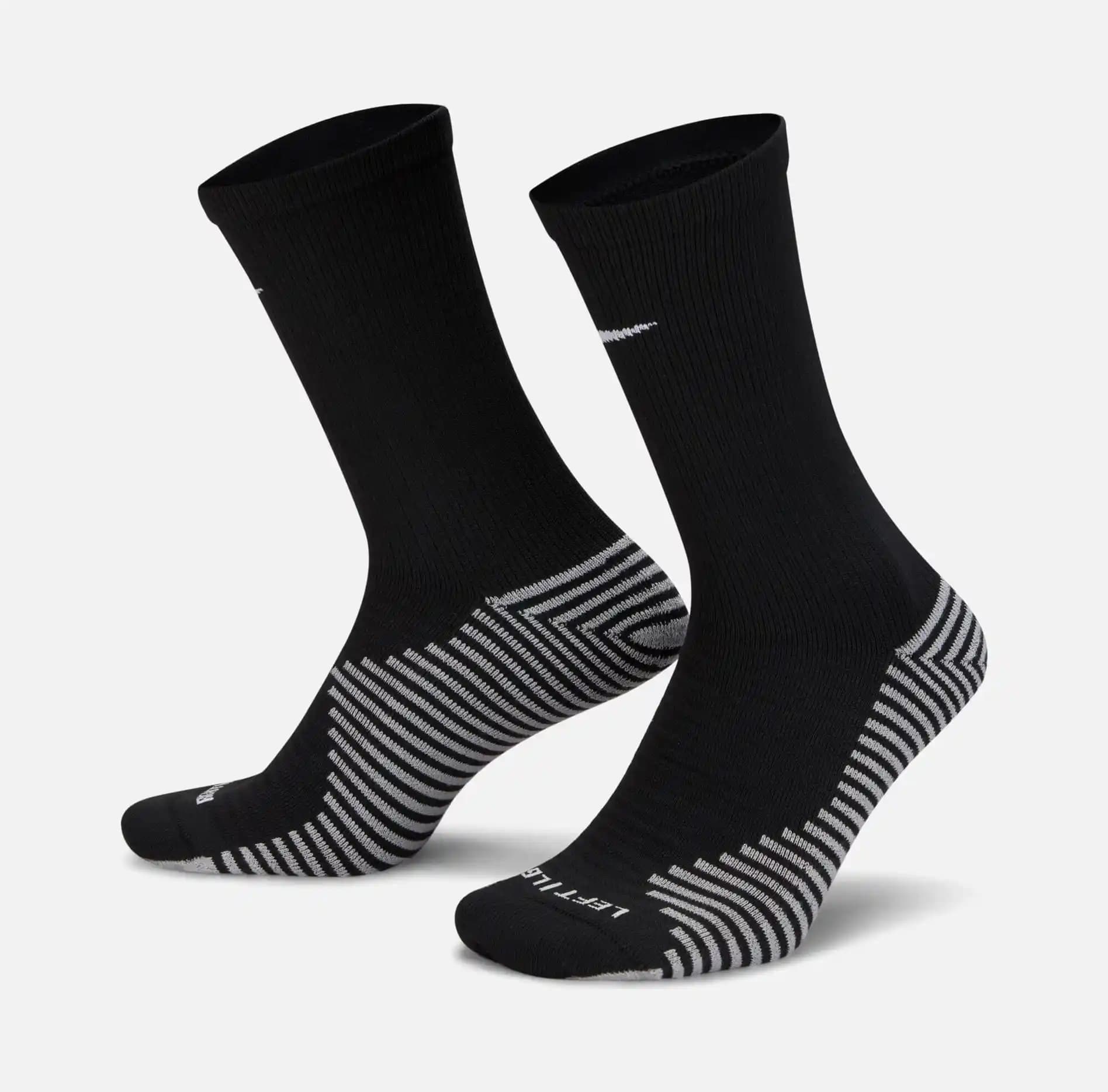 Nike Dri-FIT Çorapları: Konfor ve Performansı Bir Arada Sunan Spor Aksesuarı