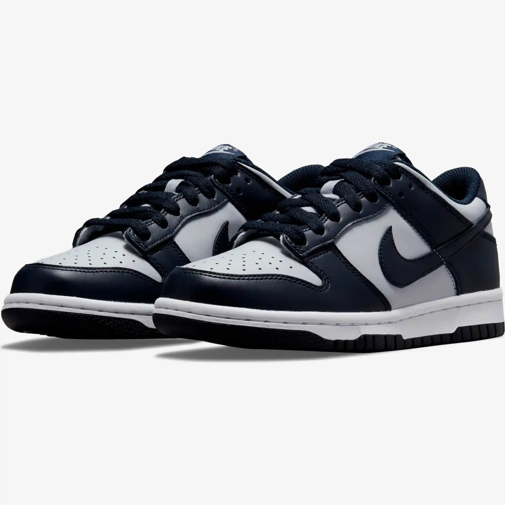 Nike Dunk Low Siyah: Günlük ve Şık Kullanım İçin Zamansız Bir Ayakkabı Seçeneği
