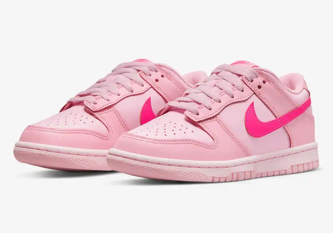 Nike Dunk Low Triple Pink Renk Uyumu ve Moda Dünyasındaki Yeri Hakkında Detaylı İnceleme