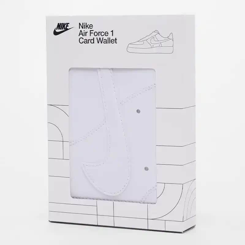 Nike Kartlık: Şıklık ve İşlevselliği Birleştiren Modern Aksesuar Seçenekleri