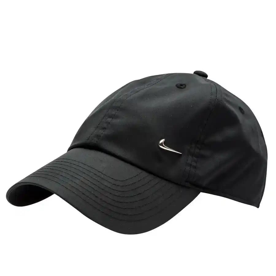 Nike Kep ve Aksesuarlar: Modern Tarz ve Konforun Buluşması