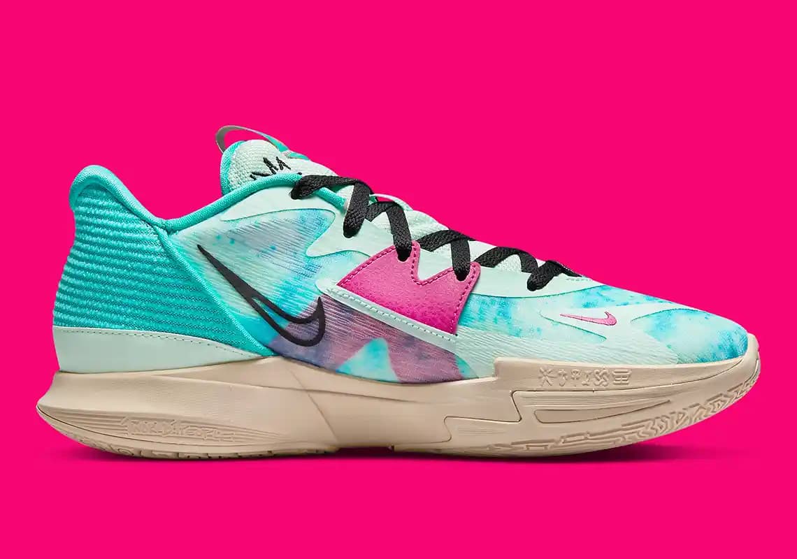 Nike Kyrie 5 Low: Modern Tasarım ve Üstün Performans Sunan Basketbol Ayakkabısı