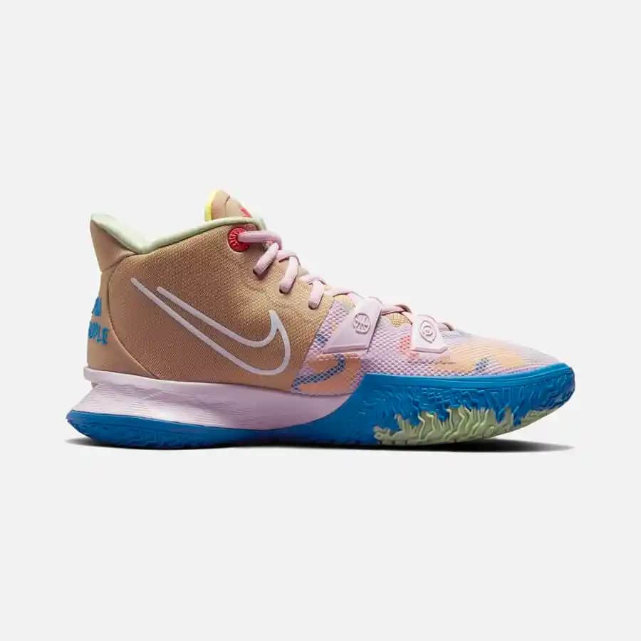 Nike Kyrie 7 Pembe: Spor ve Moda İçin Şık ve Performanslı Ayakkabı Seçenekleri
