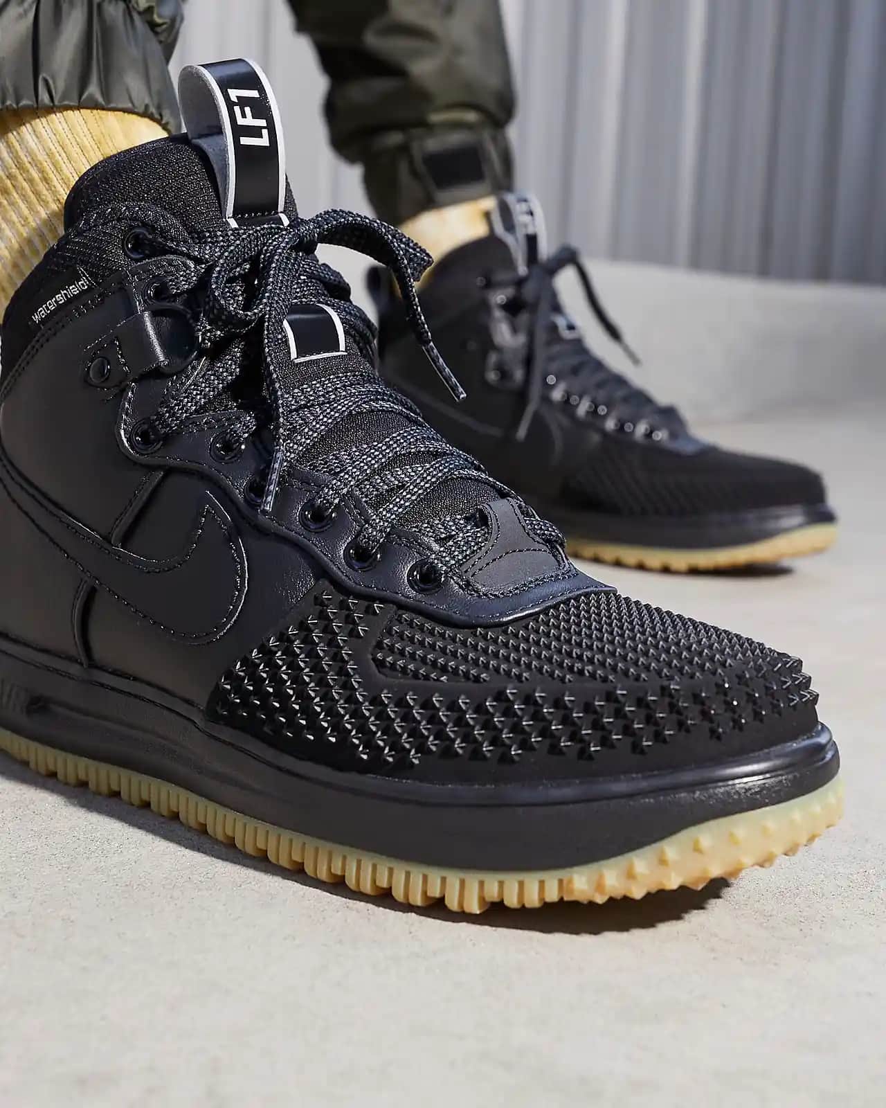 Nike Lunar Force 1 Duckboot: Dayanıklı ve Şık Kış Ayakkabısı Seçenekleri