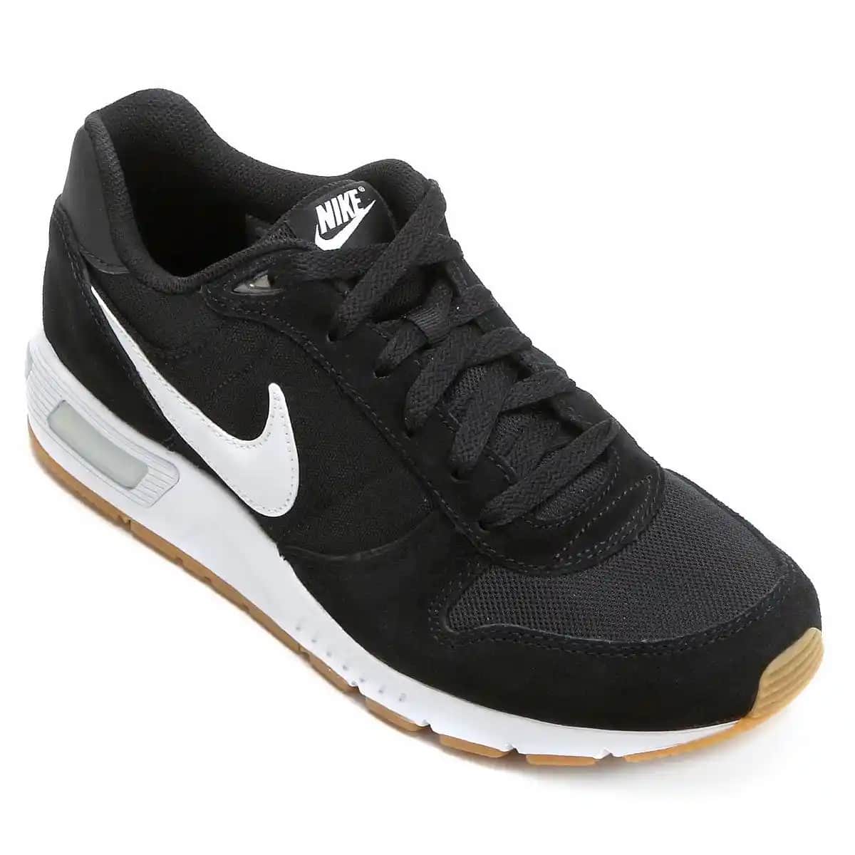 Nike Nightgazer: Modern Tasarımı ve Çok Yönlü Kullanımıyla Spor ve Günlük Ayakkabı