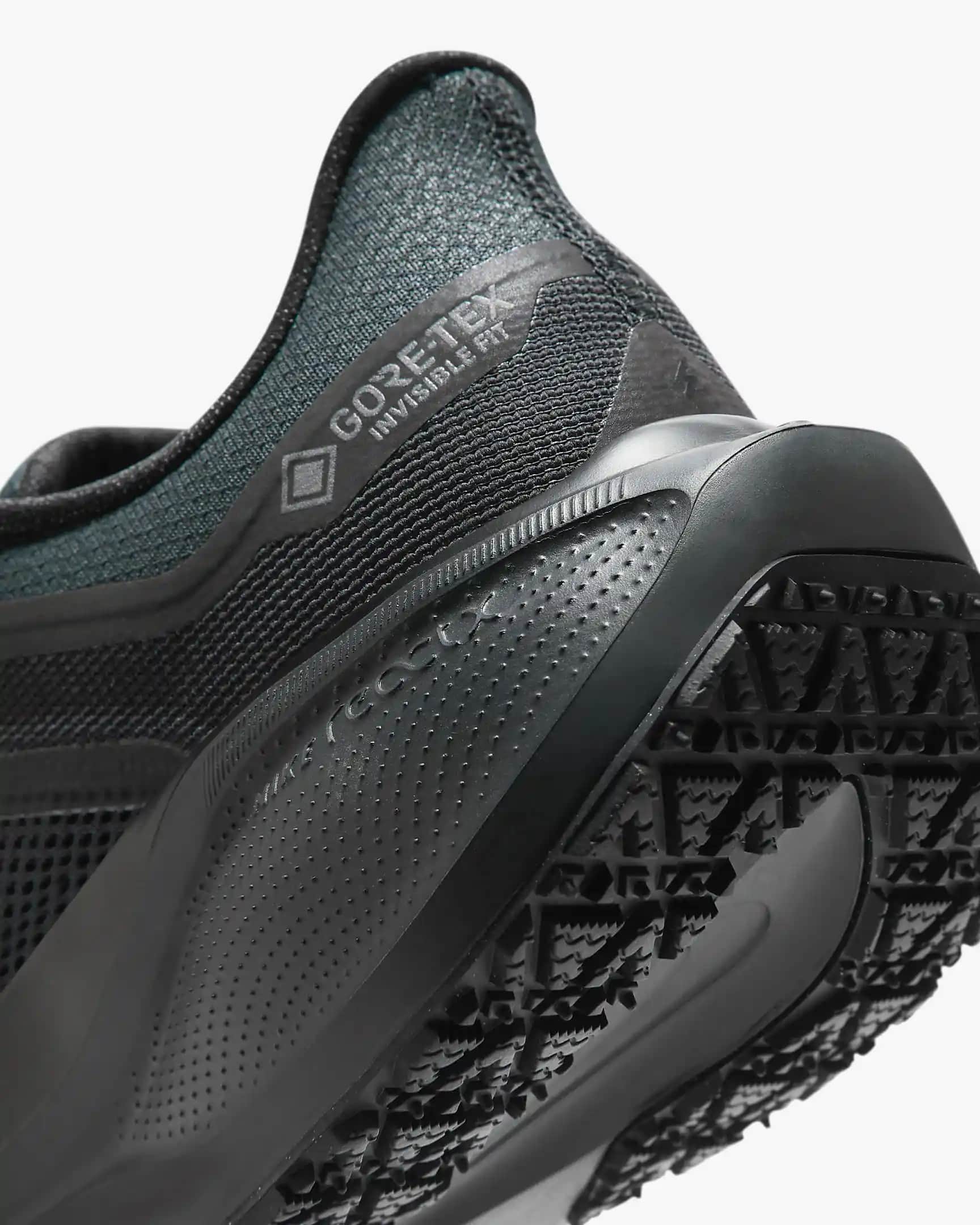 Nike Pegasus GORE-TEX Ayakkabıları: Su Geçirmez ve Çok Yönlü Kullanım İçin Uygun