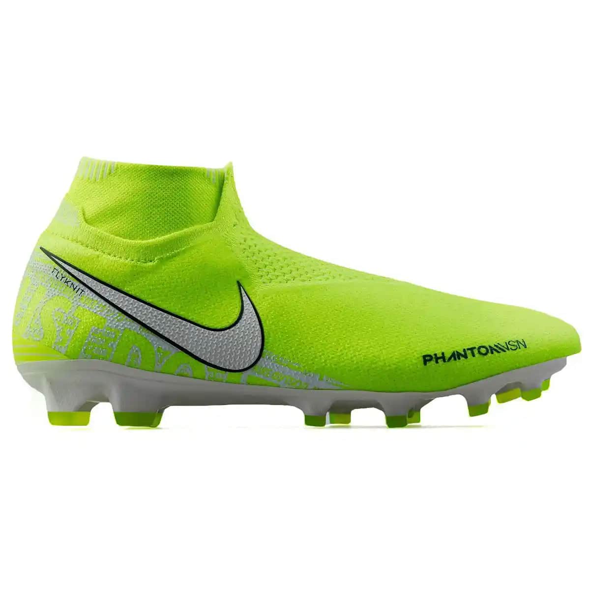 Nike Phantom Yeşil: Performans ve Şıklığı Bir Arada Sunan Futbol Ayakkabısı