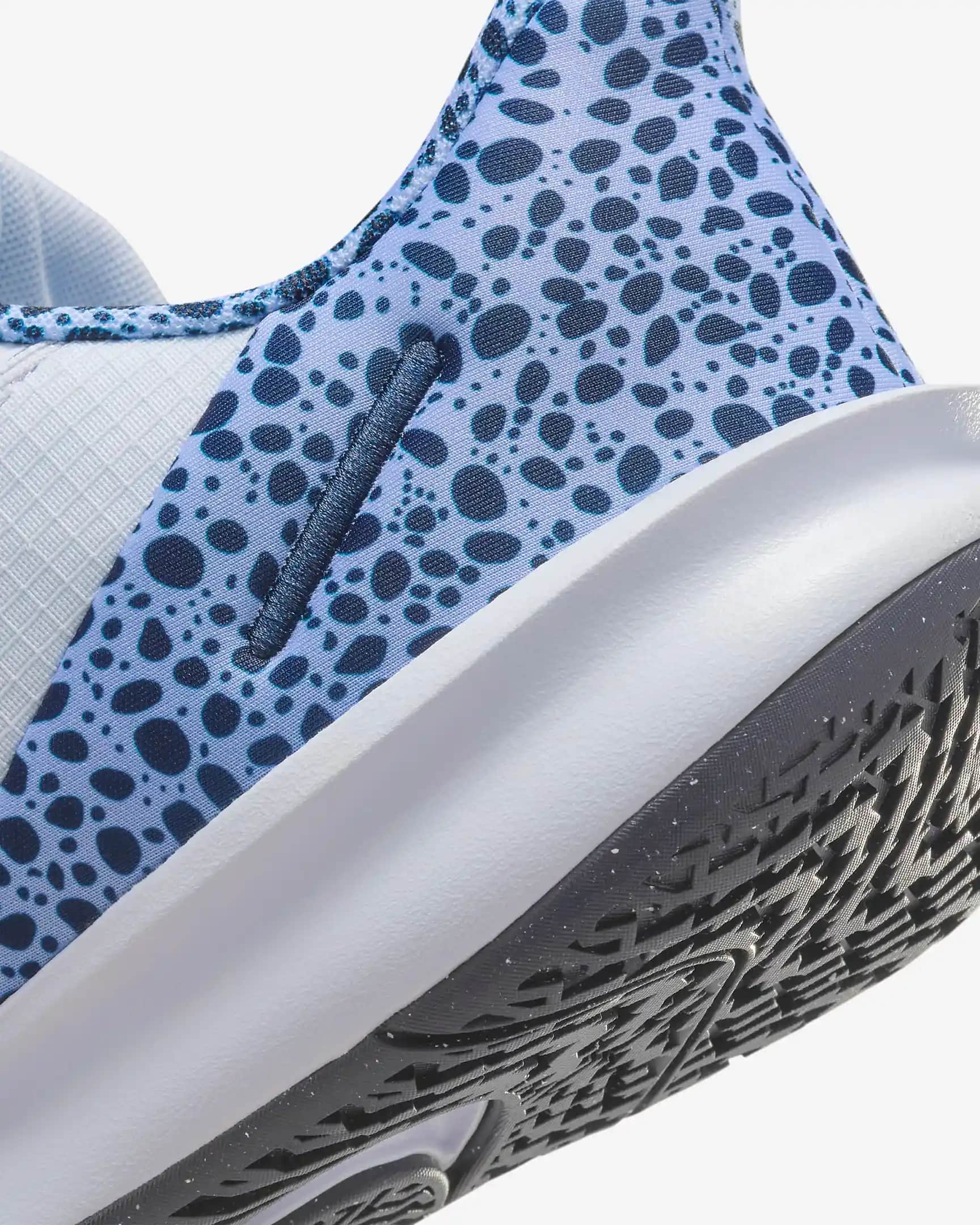 Nike Precision Serisi Basketbol Ayakkabılarıyla Performans ve Şıklığı Yakalayın