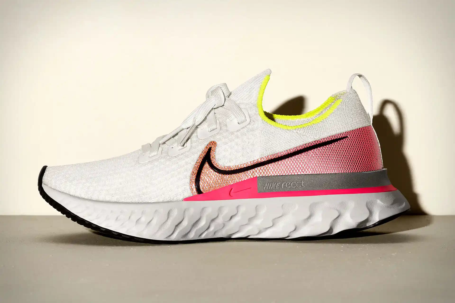 Nike React Infinity: Konfor ve Performans Sunan Modern Spor ve Günlük Ayakkabı