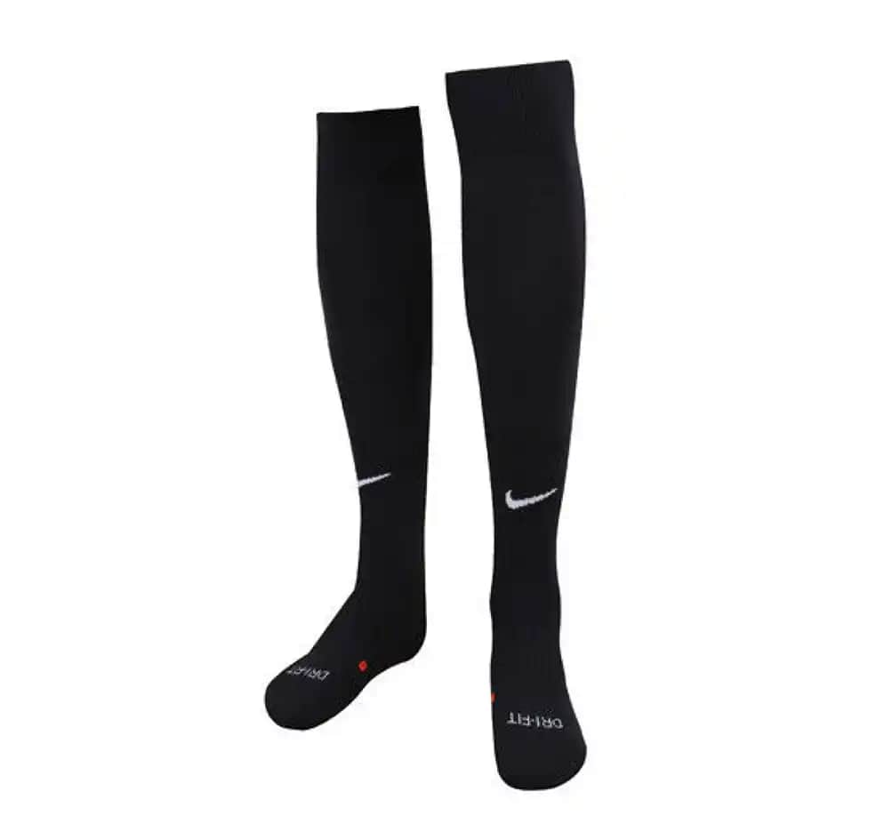 Nike Siyah Çoraplar: Günlük ve Spor Kullanımı İçin Teknolojik ve Şık Seçenekler