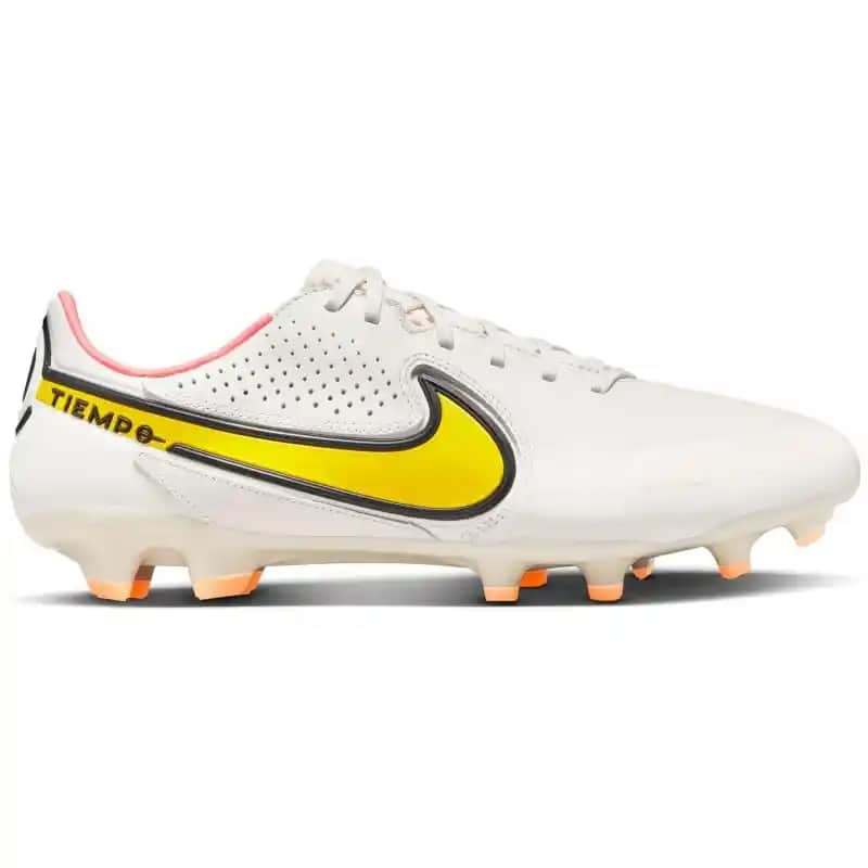 Nike Tiempo Legend 9 Pro FG: Yüksek Performans ve Konfor Sunan Futbol Ayakkabısı