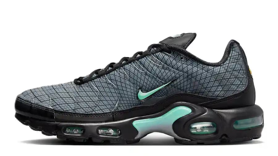 Nike TN Air: Sokak Stilinin Vazgeçilmez Spor Ayakkabısı Özellikleri ve Popülerliği