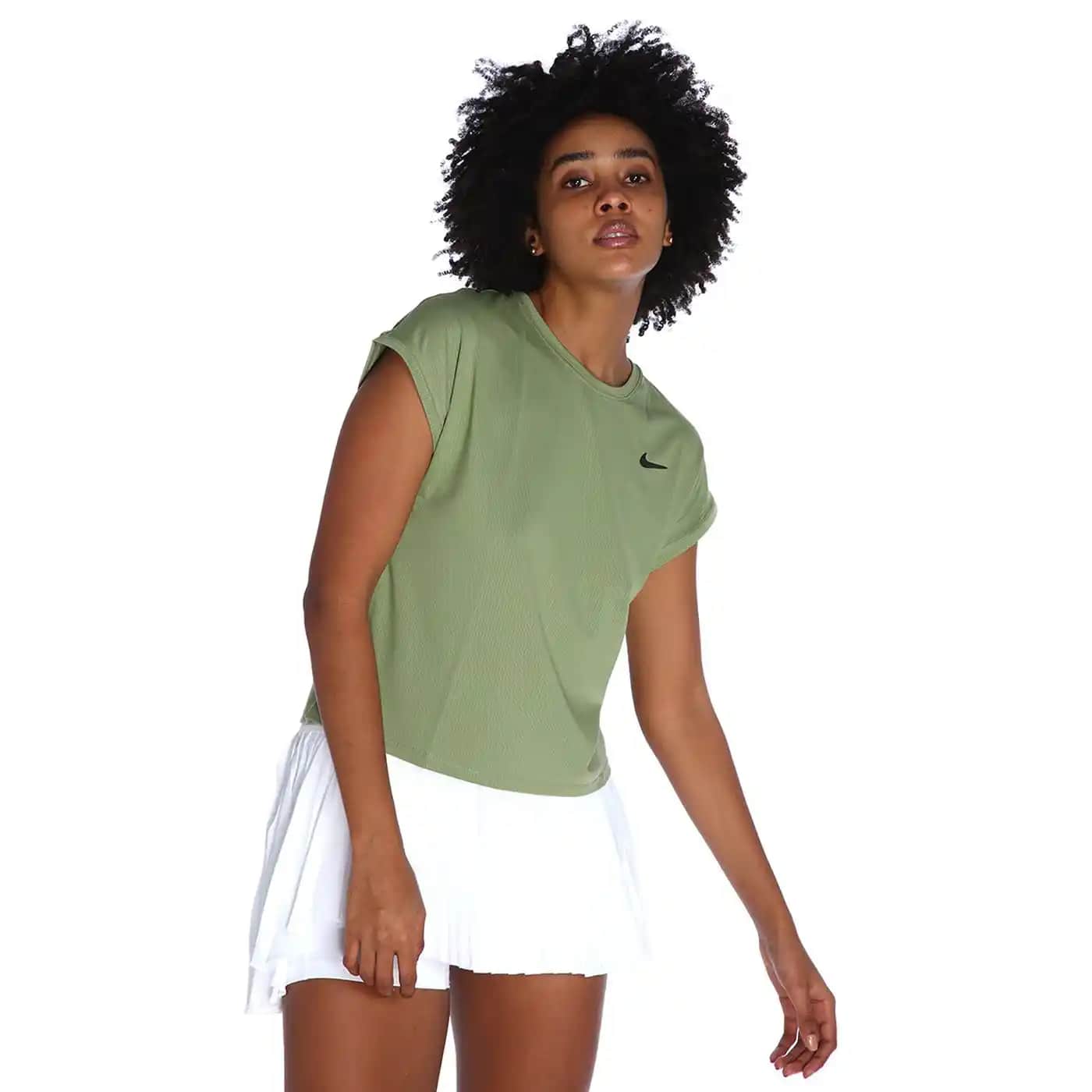 Nike Top Yeşil ile spor ve günlük şıklıkta enerjik ve şık görünüm sağlayın