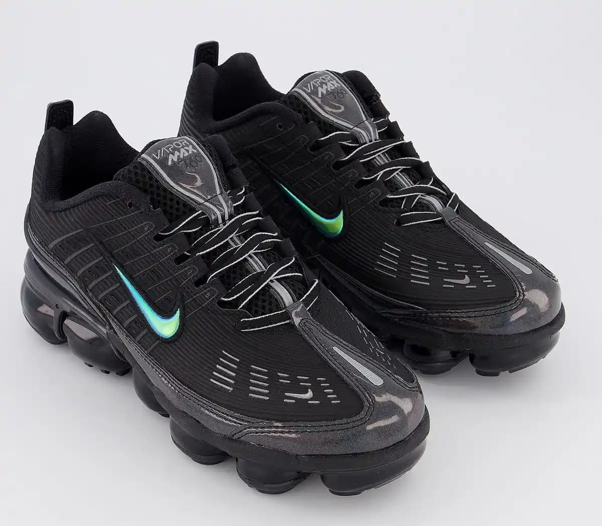 Nike Vapormax 360: Yenilikçi Hava Yastıkları ve Şık Tasarımıyla Modern Spor Ayakkabısı